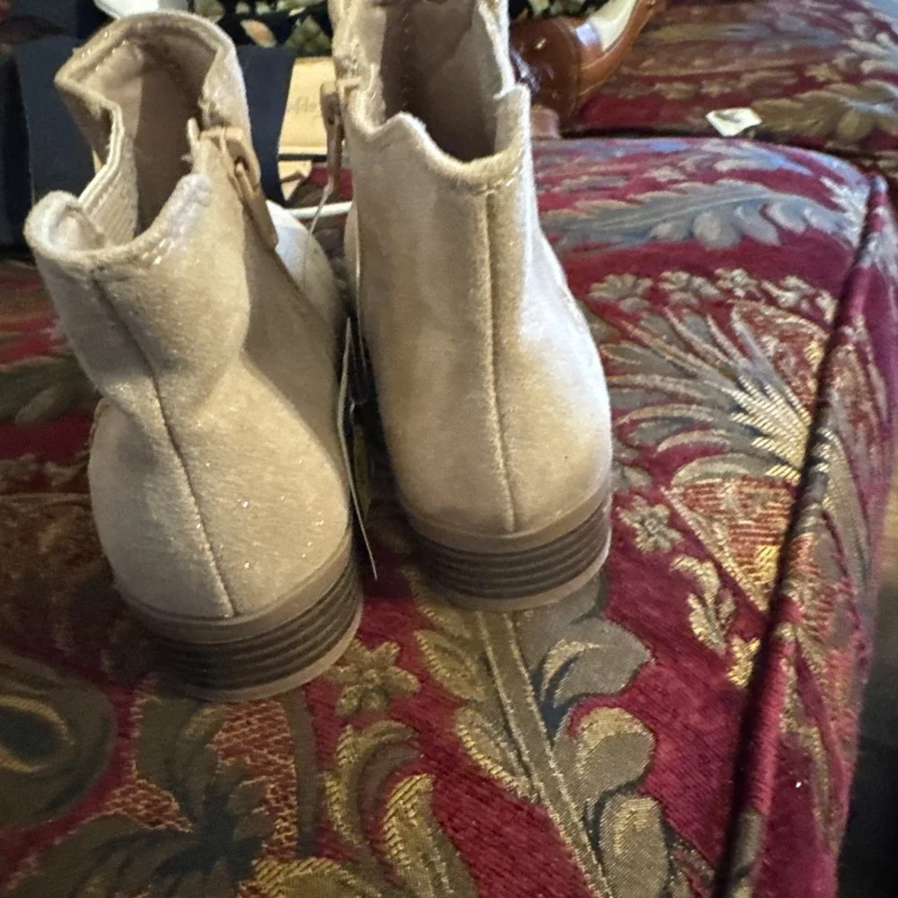 Rachel Zoe Girls Size 1 Bootie Boots Gold
